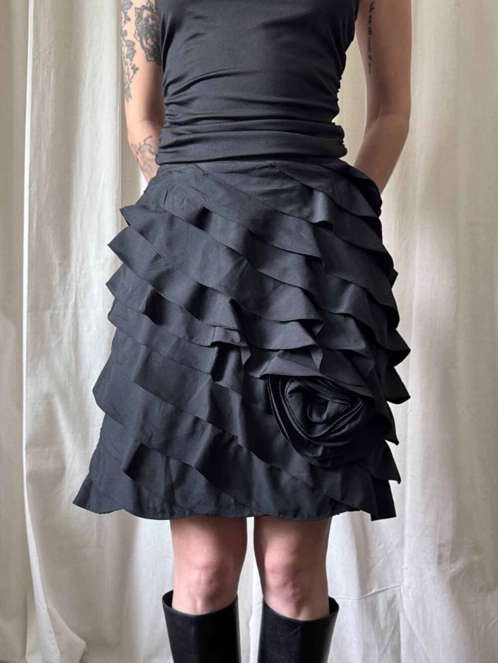 Vintage For Joseph Black Rosette Ruffle Skirt Women's Size 2 | Romantic Goth